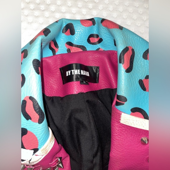 Jacket - Picture 3 of 3